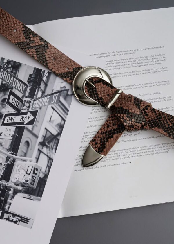 "Stuck on you" leather belt