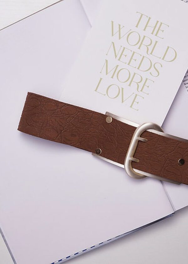 "Hopeless wonderer" leather belt